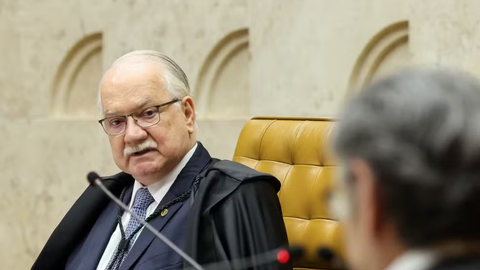 ‘Fachin Fatalmente Terá que Tomar uma Nova Postura’ Sobre Sessão do Dia 23, Avalia Jurista Após Pedido de Vista de Dino